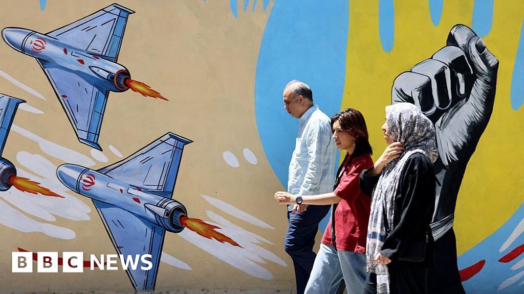 Bowen: Trump needs this war to end but Iran is not backing down