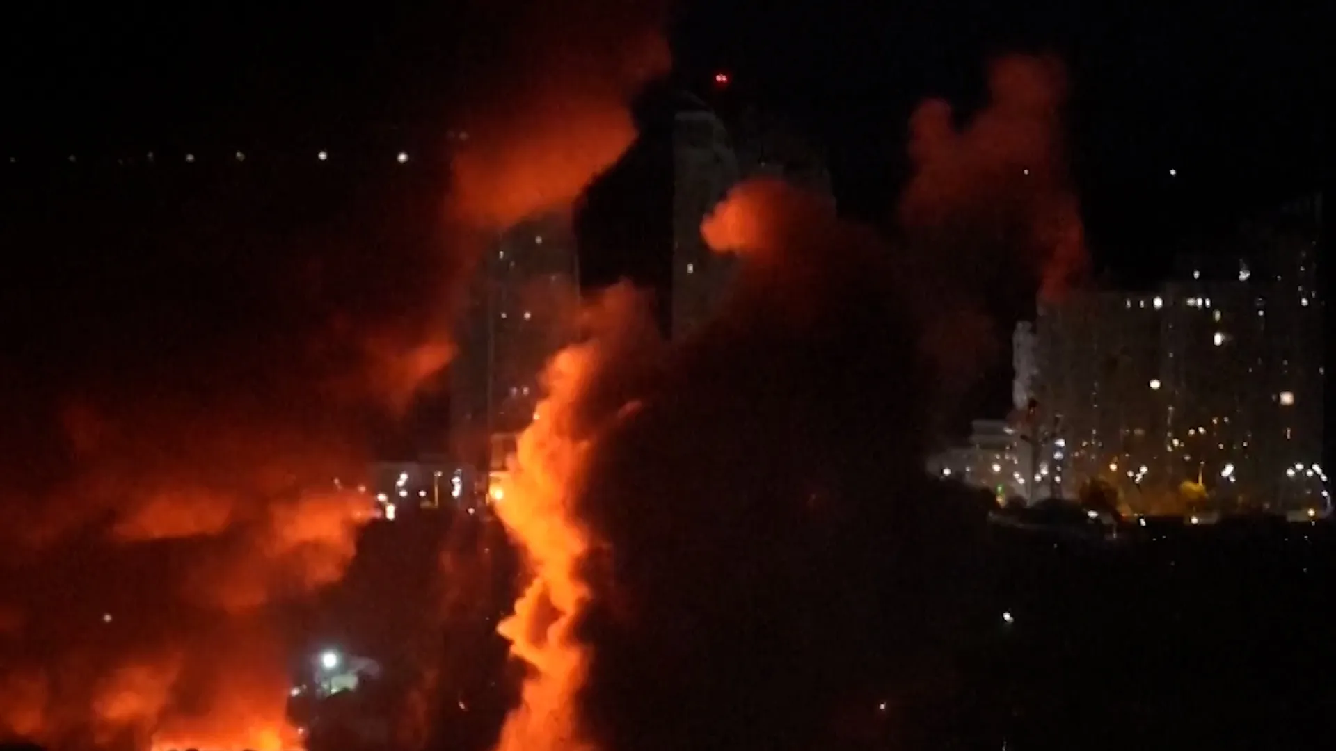 Russia launches massive overnight attack on Ukraine | Newsfeed