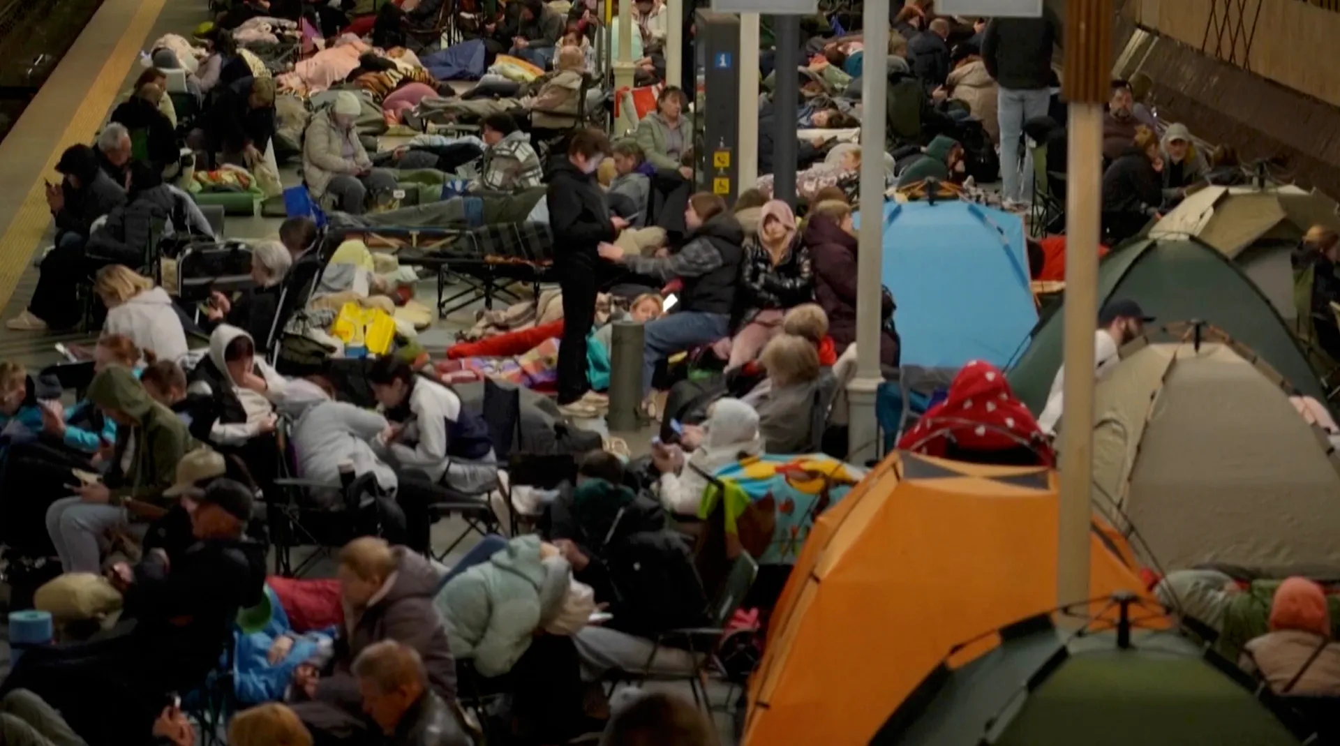 Kyiv residents seek shelter during renewed Russian attacks | Russia-Ukraine war News