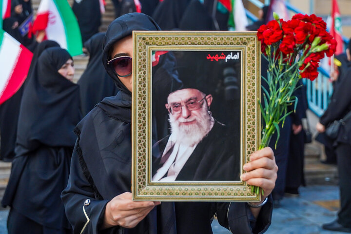 Mourners demand vengeance at Ayatollah Khamenei farewell