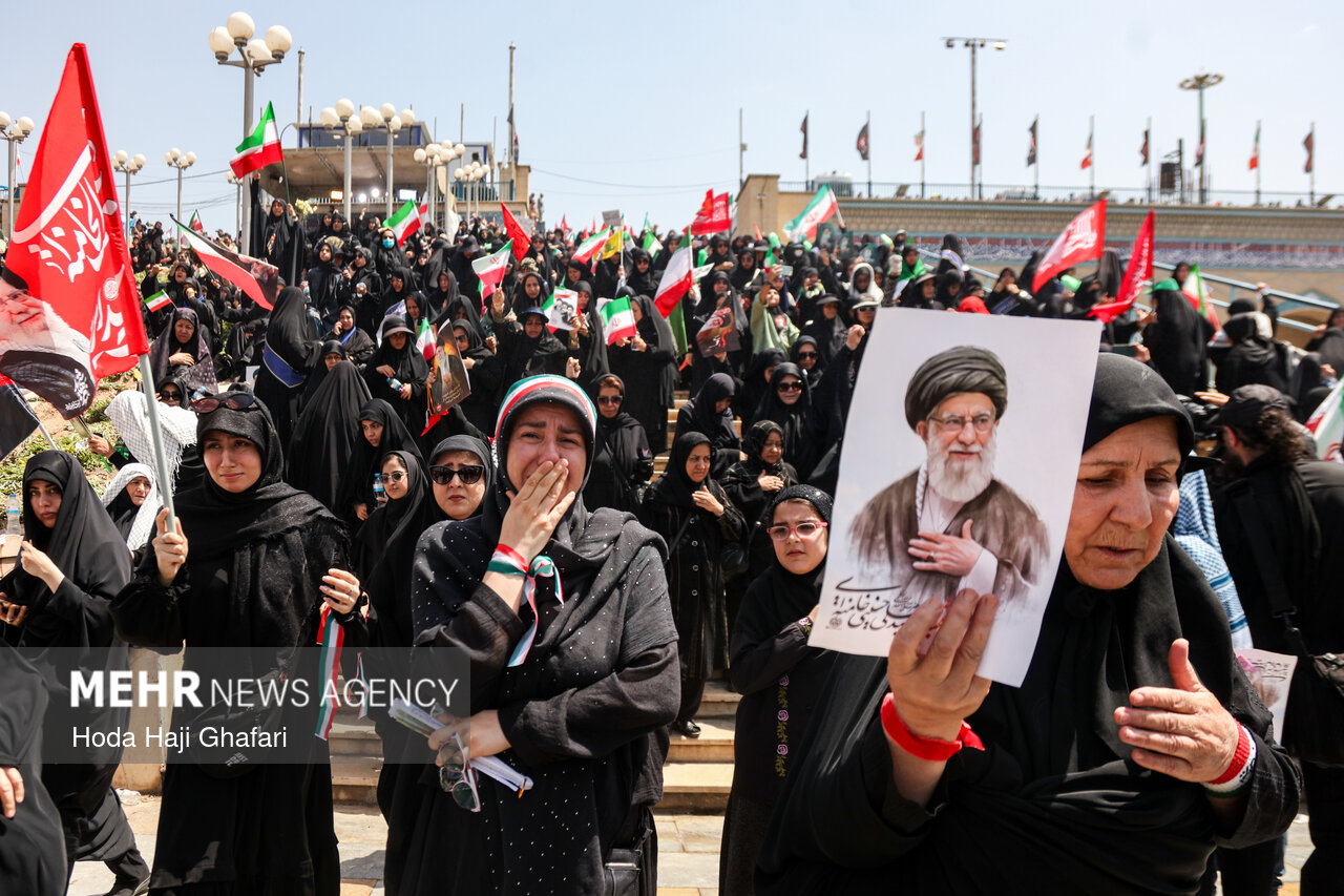 Farewell ceremony for martyred Leader