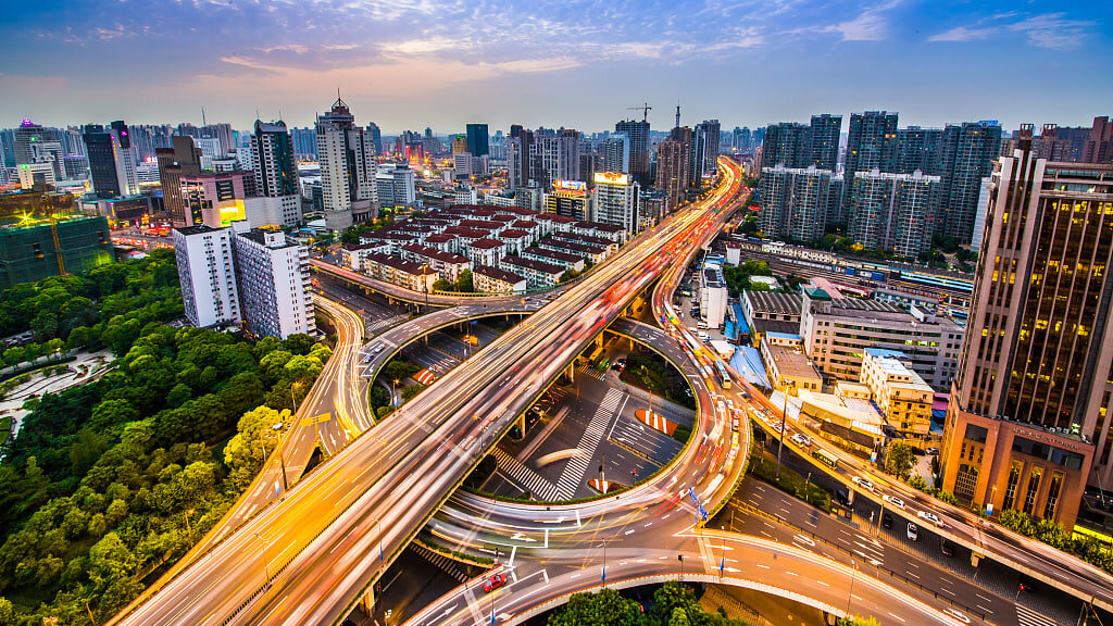 China and the emergence of new connectivity networks