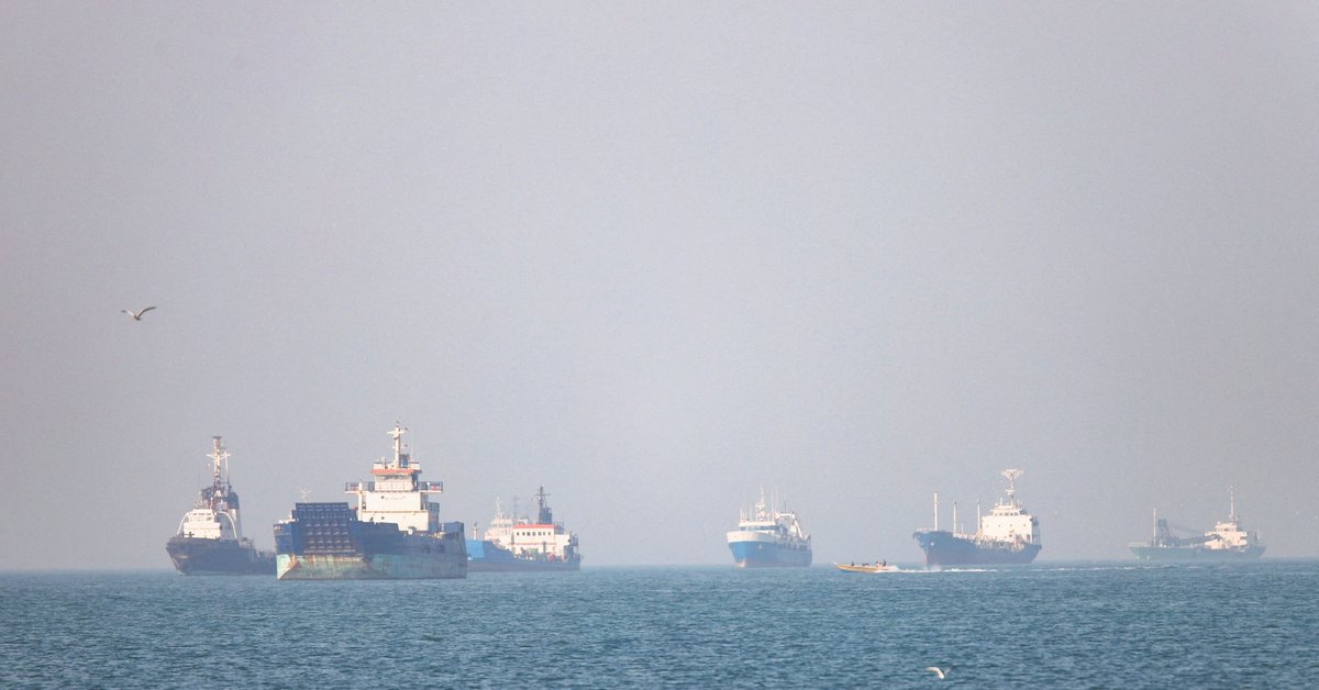 US ends Iran’s brief oil opening after Hormuz tanker attacks