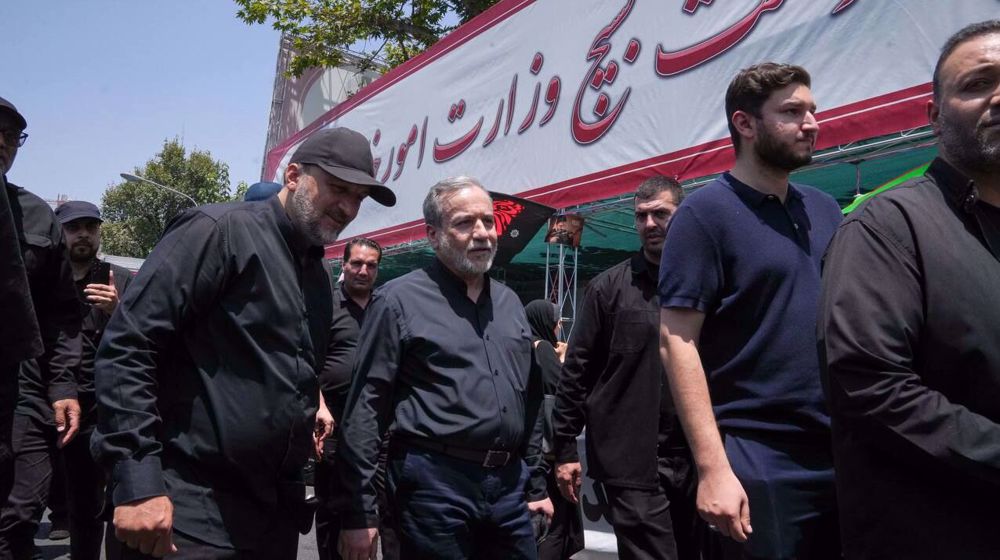 Neither Iranian people nor Armed Forces are moved by any threats: Araghchi
