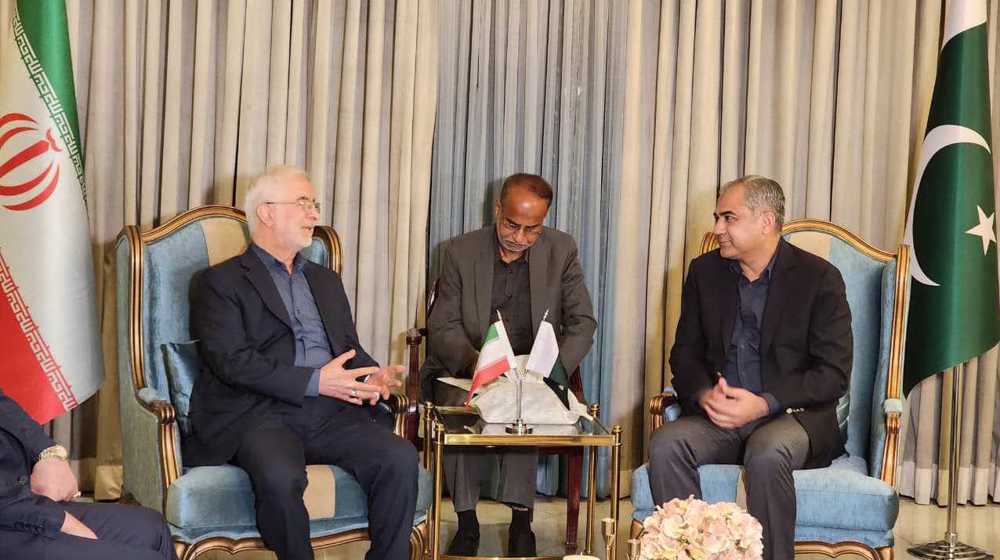 Irans interior minister visits Pakistan to follow up agreements, strengthen ties