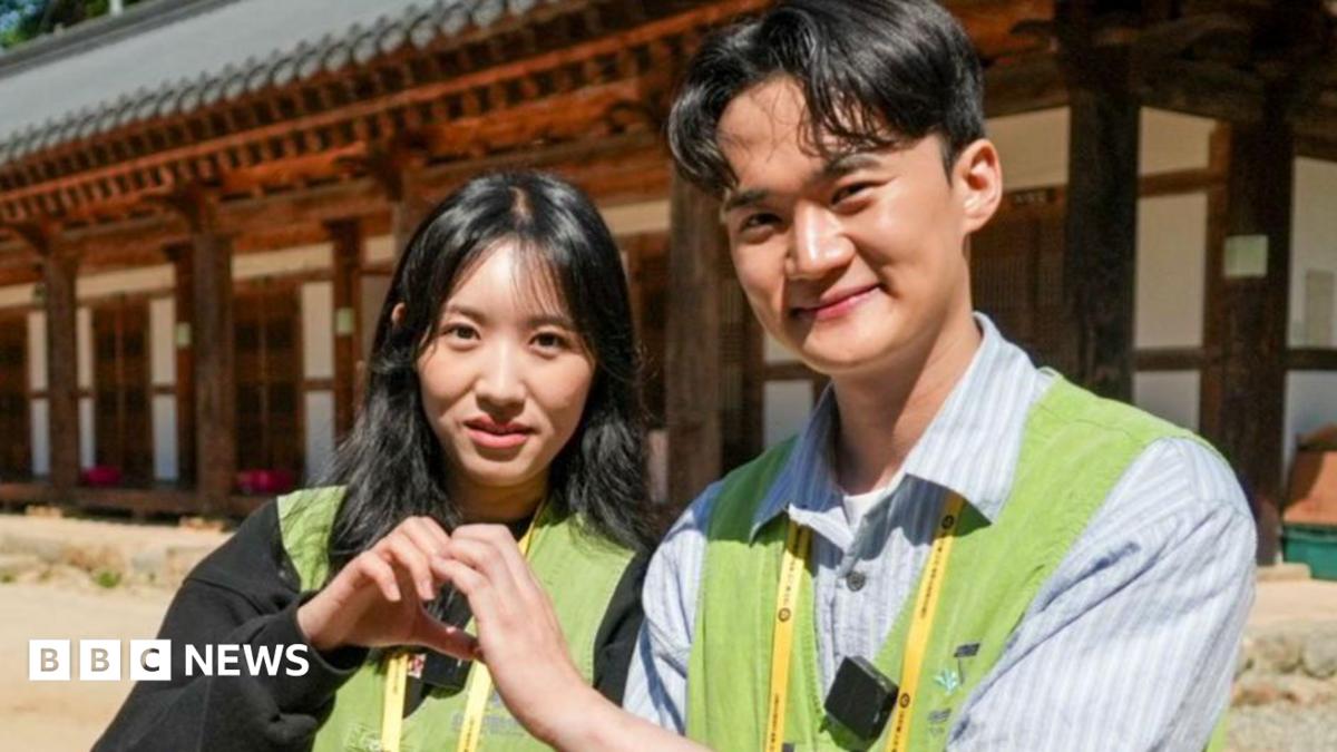 South Korea dating retreat: Can monks help 24 singles find love at a Buddhist temple?