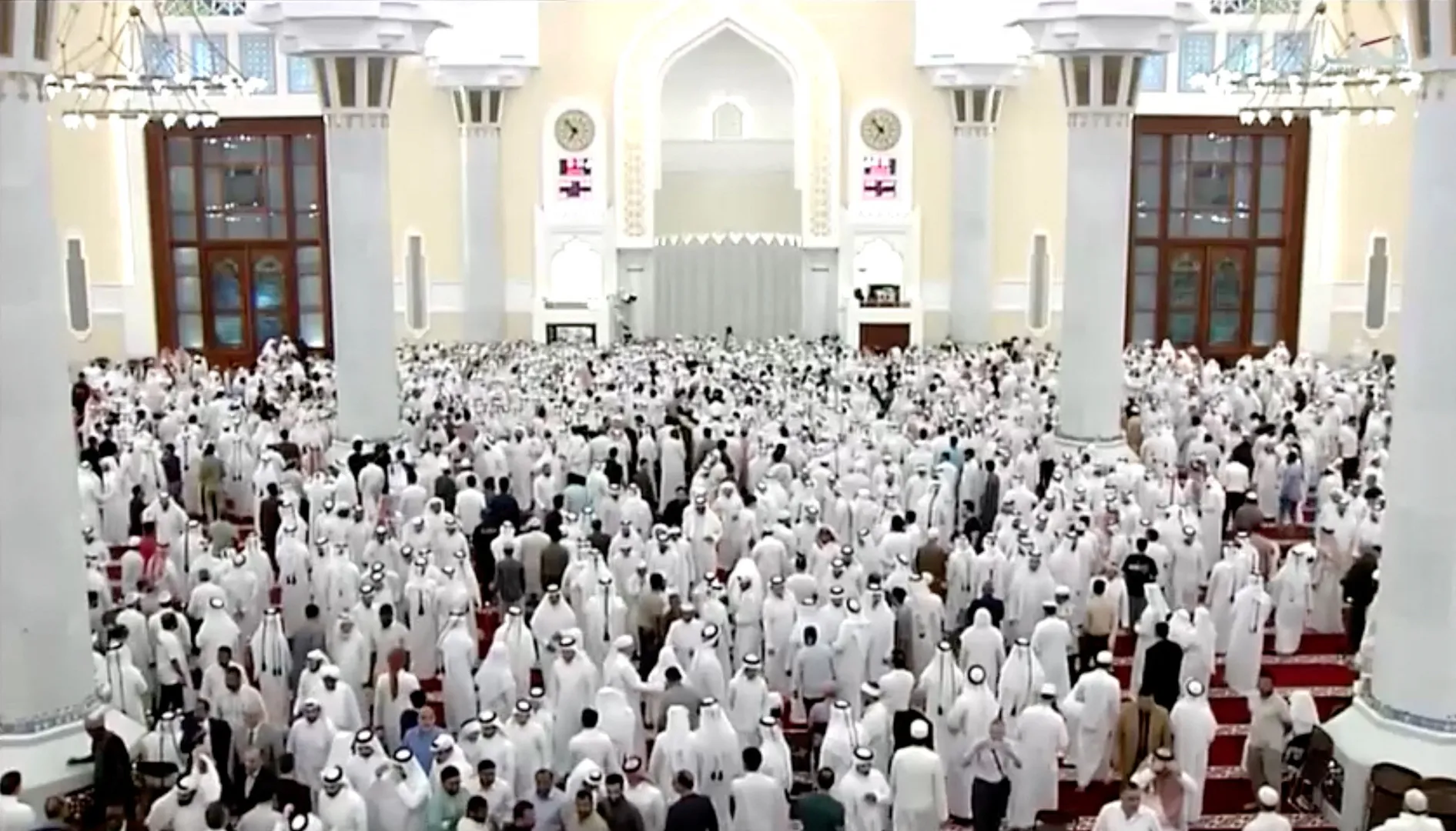 Thousands gather to bid farewell to Qatar’s Father Emir Sheikh Hamad | News